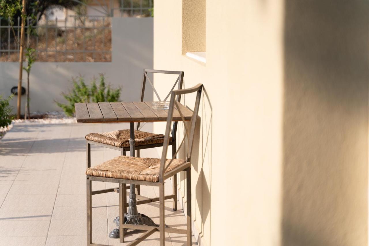 Mtc-Sfs Apartment By The Sea And Airport Pórto Ráfti Exterior photo