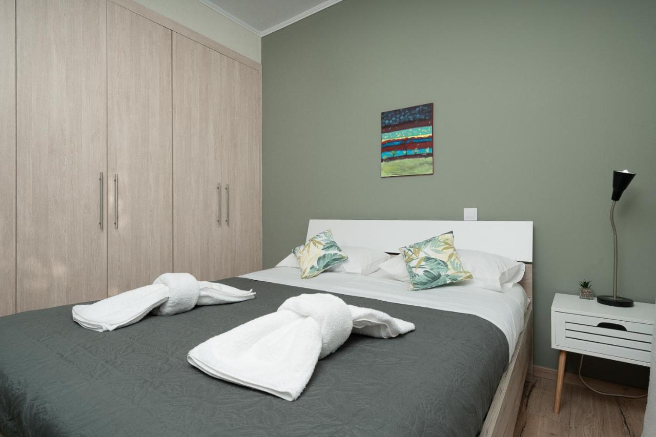 Mtc-Sfs Apartment By The Sea And Airport Pórto Ráfti Exterior photo